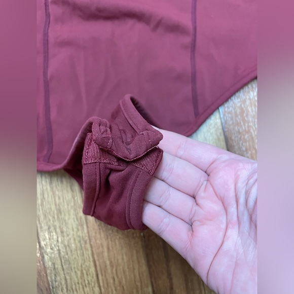 BuffBunny Barre Bodysuit in the color Guns’N’Roses Red - Picture 11 of 16